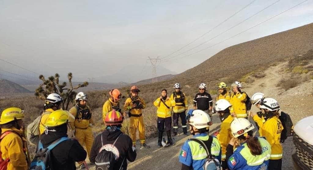 Suman más de 100 elementos a combate de incendios en García
