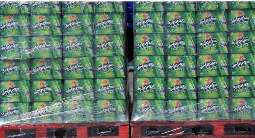 Femsa inicia su salida de Heineken; lanza oferta de acciones