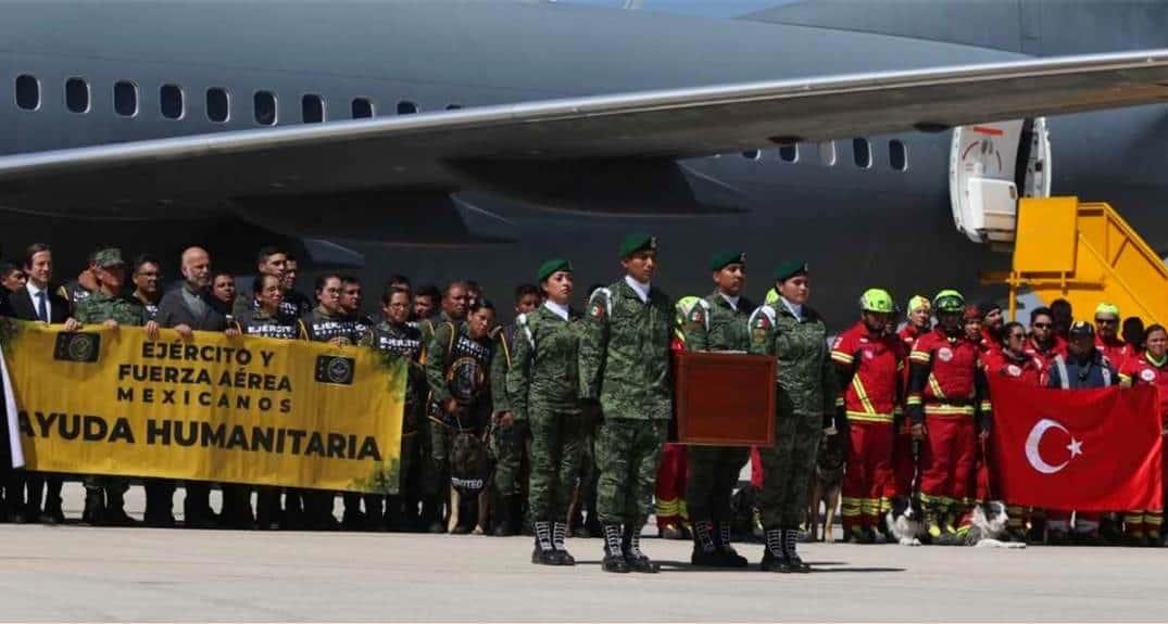 Despiden con honores a Proteo