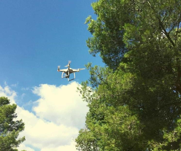 Llama al cuidado ambiental con apoyo de drones