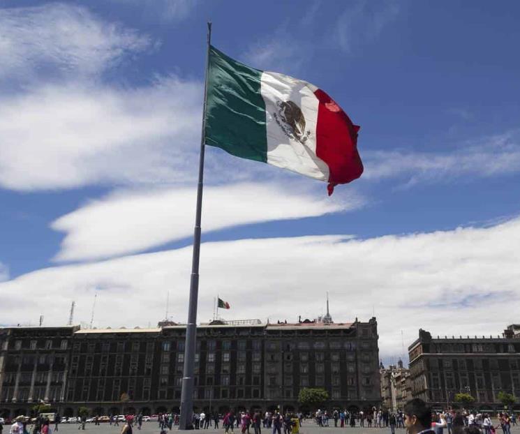 Día de la Bandera: ¿Hay clases el viernes 24 de febrero?