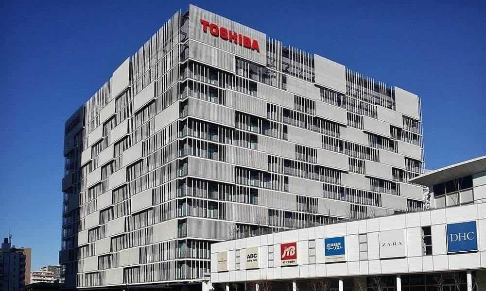 El COO de Toshiba dimite entre acusaciones