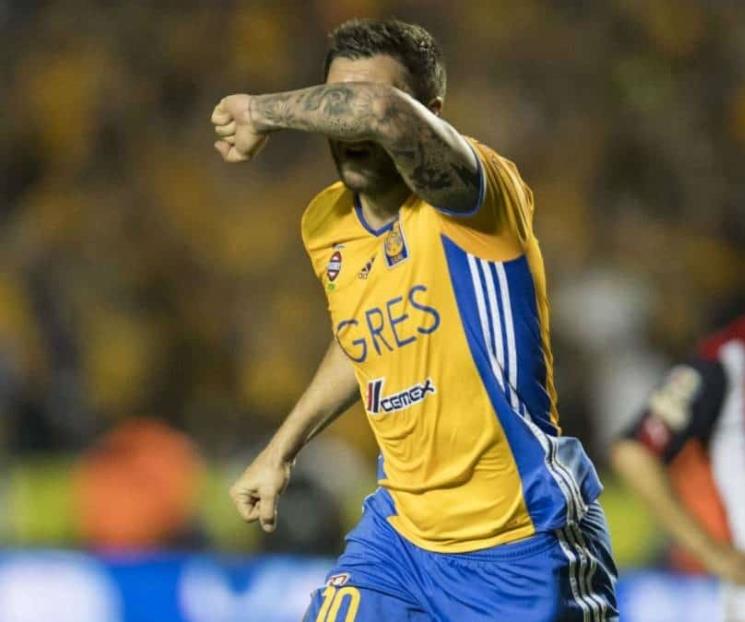 Trae Gignac de ‘hijo’ a las Chivas