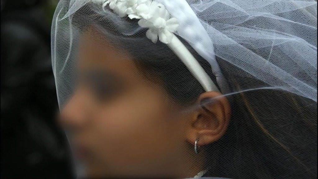 Piden ayuda para menor de Oaxaca vendida en matrimonio