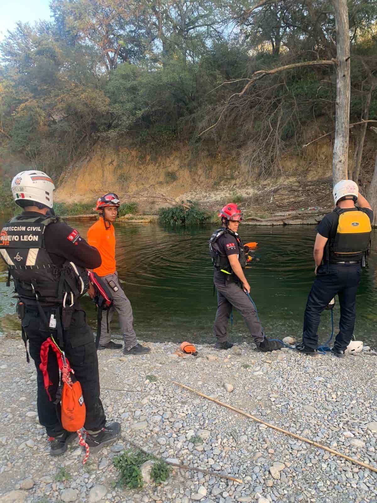 Un masculino que ingresó al río para mitigar el calor, fue hallado ahogado por elementos de Protección Civil, en Guadalupe