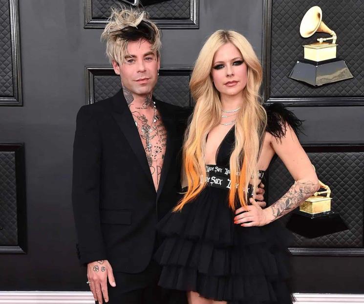 Exprometido de Avril Lavigne roto tras separación