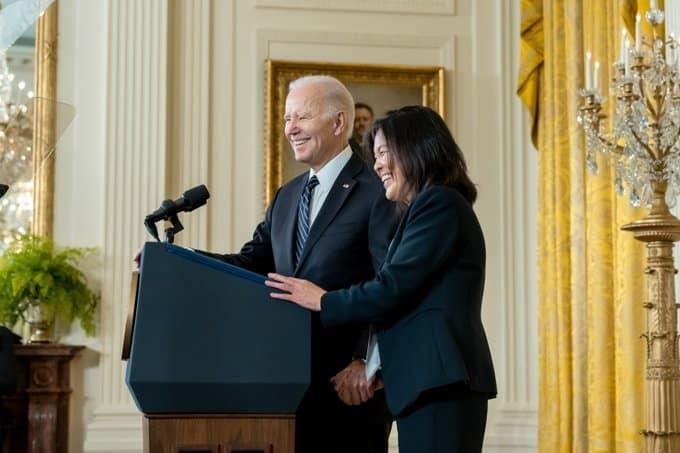Elogia Biden a su nominada para secretaria de Trabajo