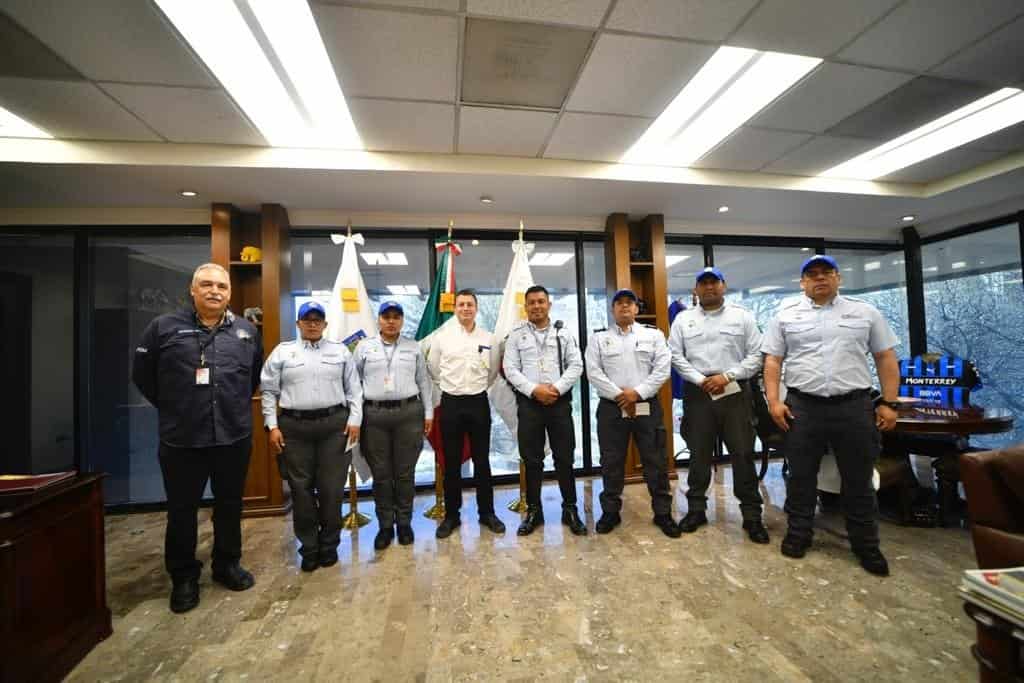 El Gobierno de Monterrey reconoció la labor de cinco oficiales de la Secretaría de Seguridad y Protección a la Ciudadanía, por haber participado en actos heroicos
