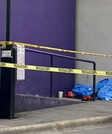 El cadáver de un hombre de aspecto indigente, fue encontrado esta mañana a unos metros del área de urgencias del Hospital Metropolitano