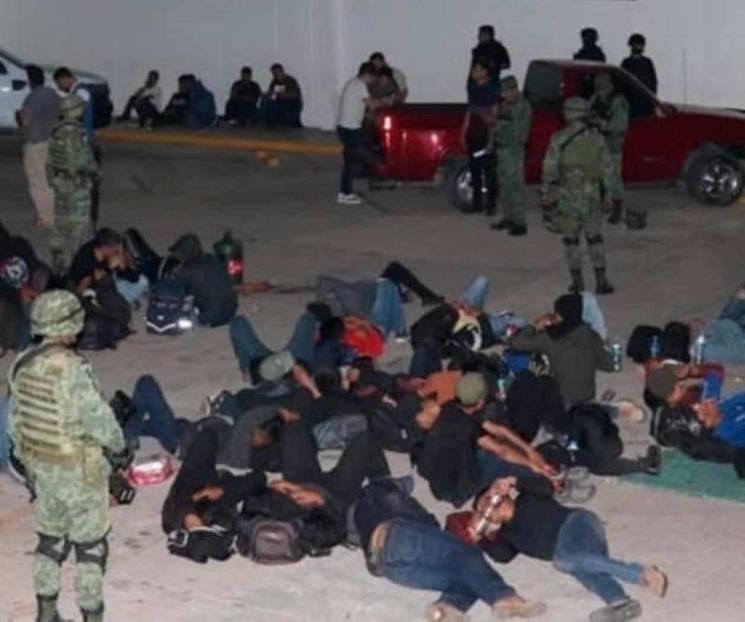 Aseguran a 88 migrantes en operativo de Tuxtla Gutiérrez