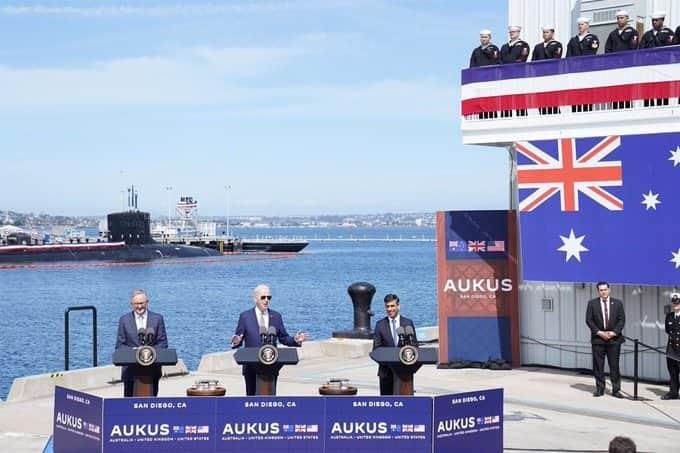 Australia comprará submarinos a EU