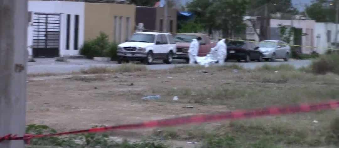 Un joven fue ejecutado de varios balazos por un solitario delincuente mismo, en Juárez.