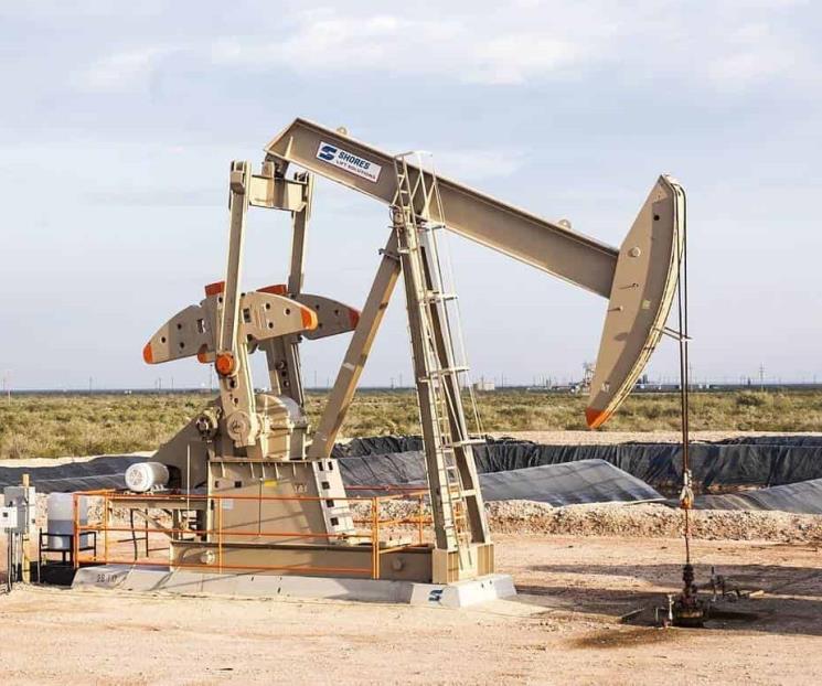 Petróleo texano registra su peor cifra en últimos 15 meses