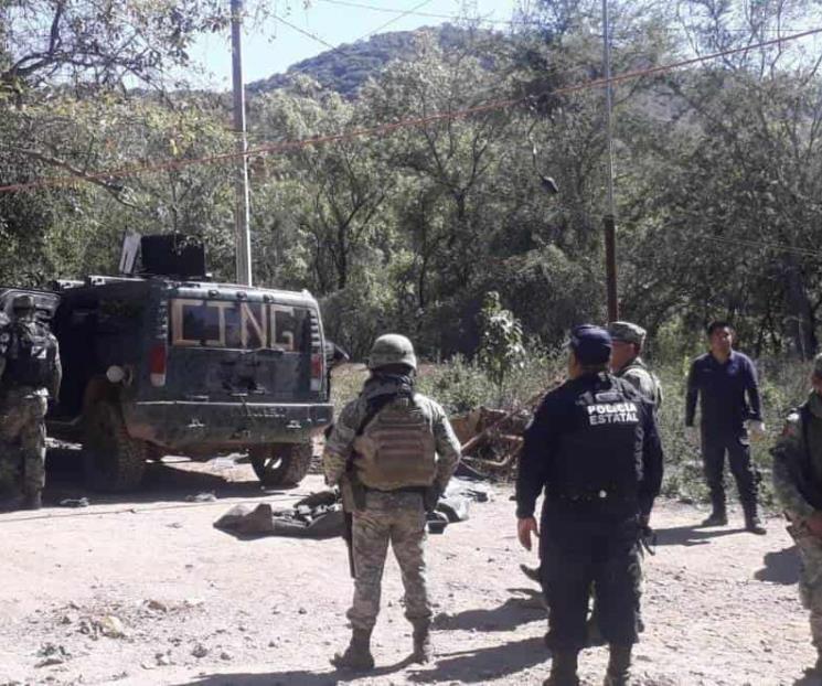 Enfrentamiento deja 2 muertos y 11 heridos en Michoacán