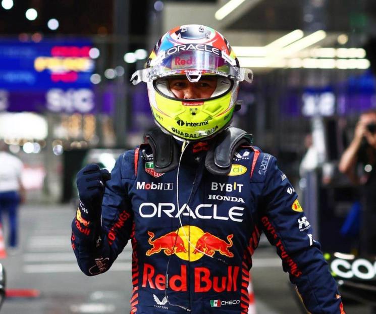 Se lleva Checo Pérez el Gran Premio de Arabia Saudita