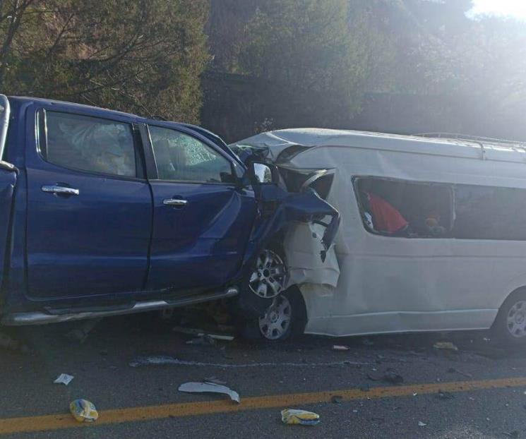 Mueren 13 personas en accidente automovilístico en Oaxaca