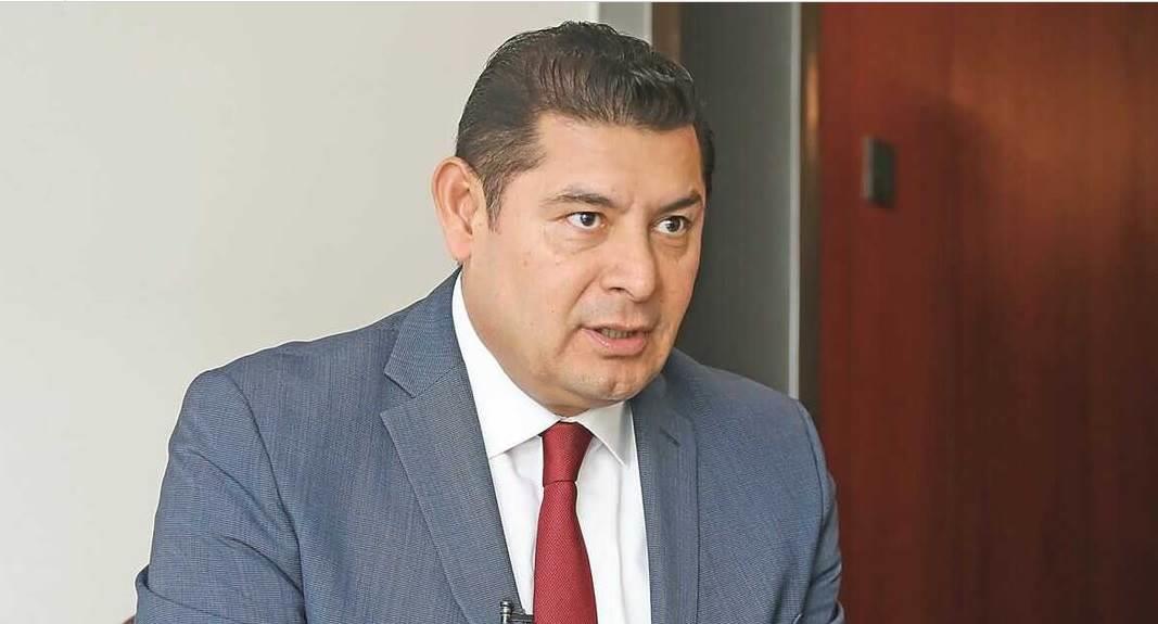 Senador Alejandro Armenta se deslinda de moches en Indep