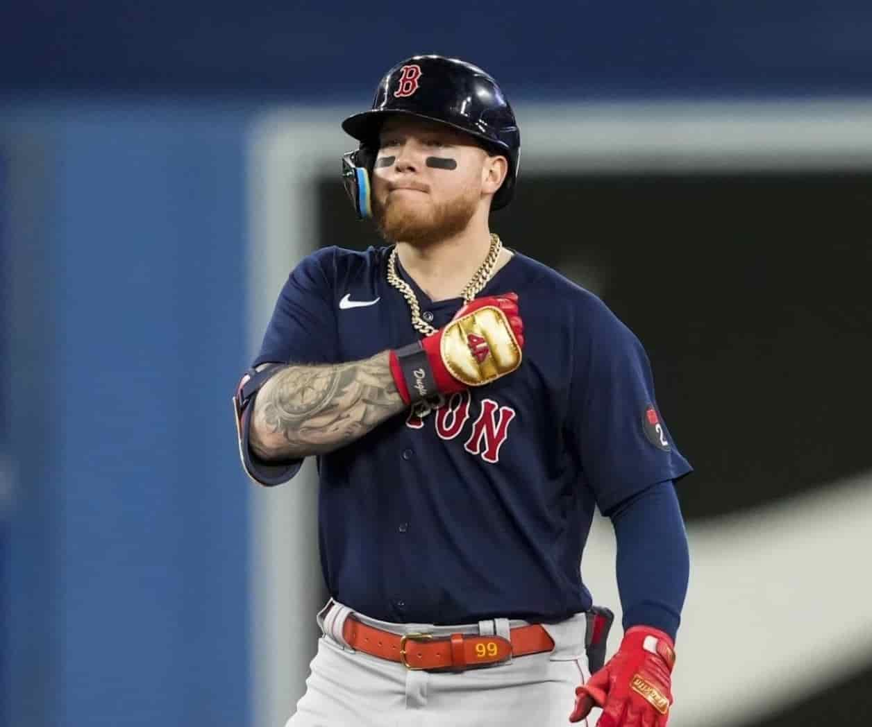 Alex Verdugo brilla en la victoria de los Red Sox sobre los Blue Jays