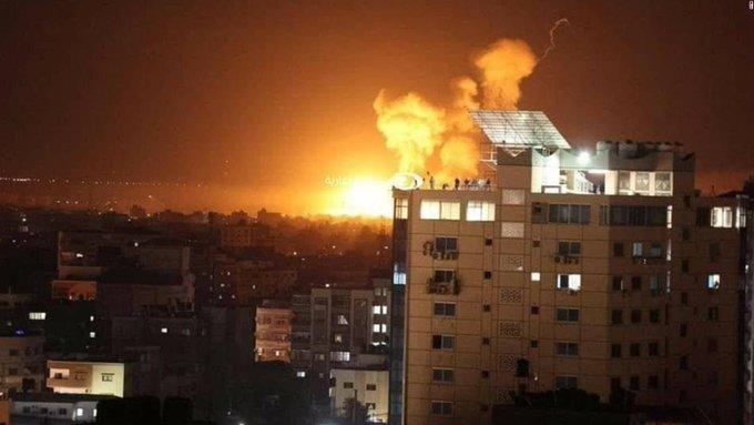 Israel realiza ataques en Líbano; se reportan explosiones