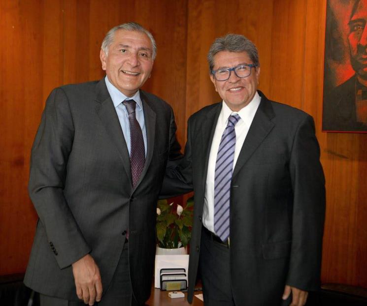 Monreal y Adán Augusto López revisan prioridades en Senado