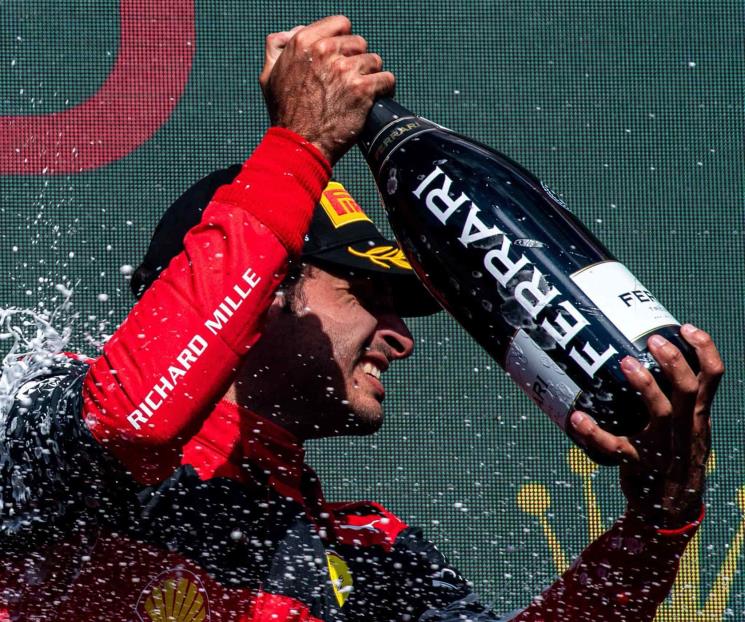 Para Sainz, las críticas no ayudan a Ferrari