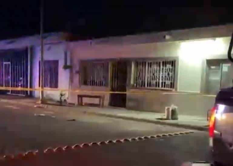 Una pareja fue lesionada a balazos en calles de la Colonia Artemio Treviño, municipio de Apodaca