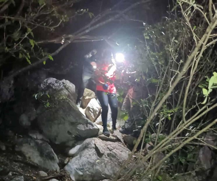 Rescatan a excursionistas perdidos en Cerro de la Silla