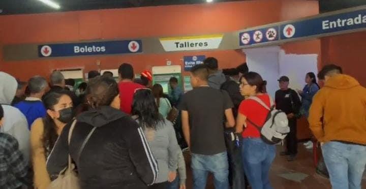 Molesta a regios eliminación de efectivo en el Metro