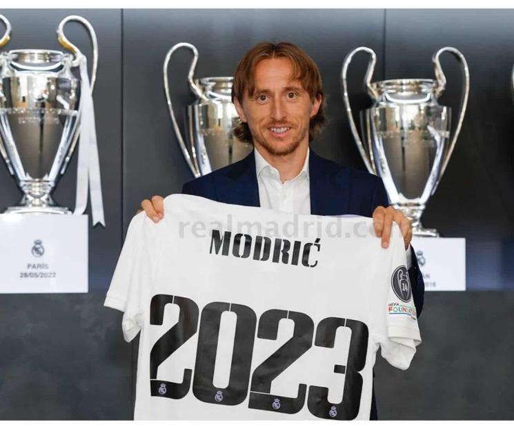 Modric renueva con el Real Madrid