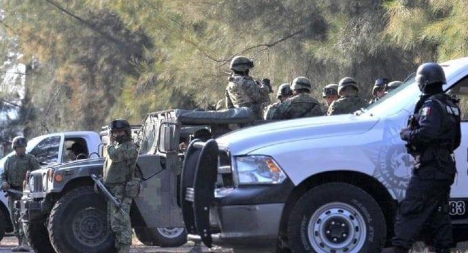 Emboscan criminales a militares; hay 7 muertos en Michoacán
