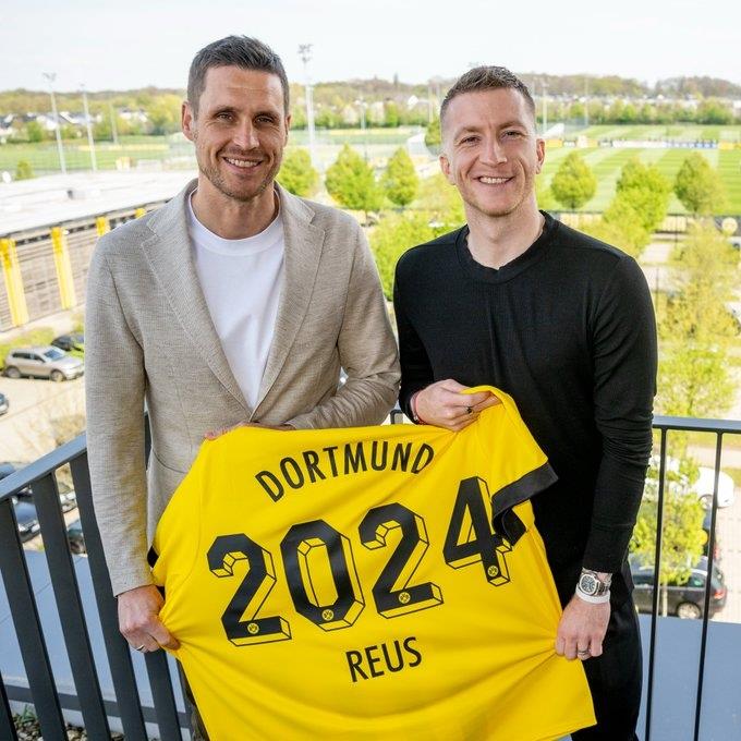 Renueva Reus con el Borussia Dortmund