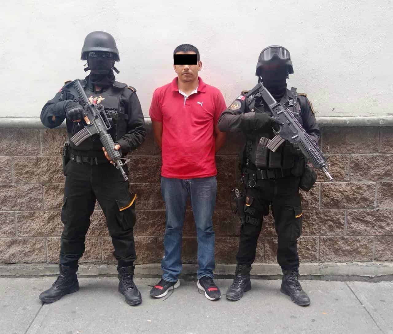 Elementos de Fuerza Civil en coordinación con agentes ministeriales, lograron detener a un presunto sicario con orden de aprehensión por secuestro agravado, en Juárez