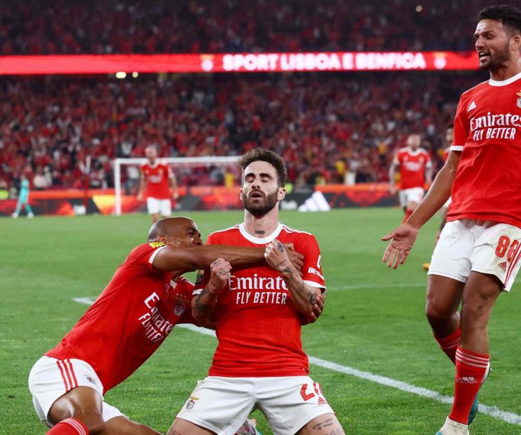 Benfica gana y mantienen la cima en Portugal