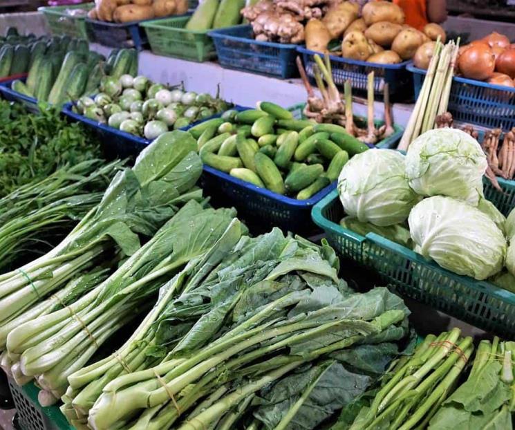 Precio de frutas y verduras al llevarlos del campo a la mesa
