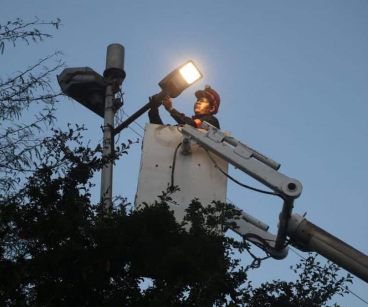 Modernizará Santa Catarina lámparas de luz mercurial
