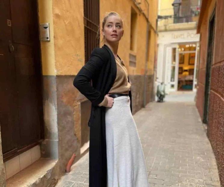 Amber Heard pasea con su bebé por las calles de Madrid