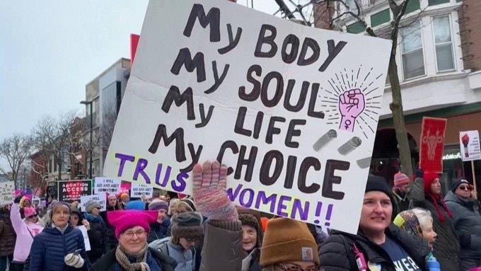 Restringen el aborto en Nebraska tras 12 semanas de embarazo