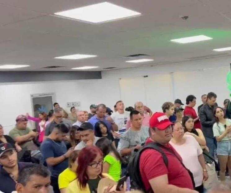 Se retrasan vuelos por lluvias en Aeropuerto de Monterrey