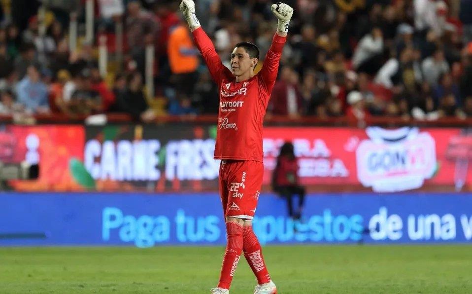 Hugo González deja a Rayados y se va al Mazatlán