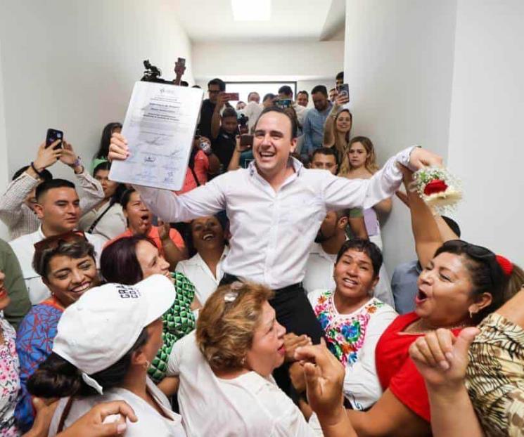Manolo recibe constancia como gobernador electo de Coahuila