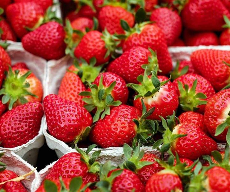 Walmart México también sacaría fresas contaminadas
