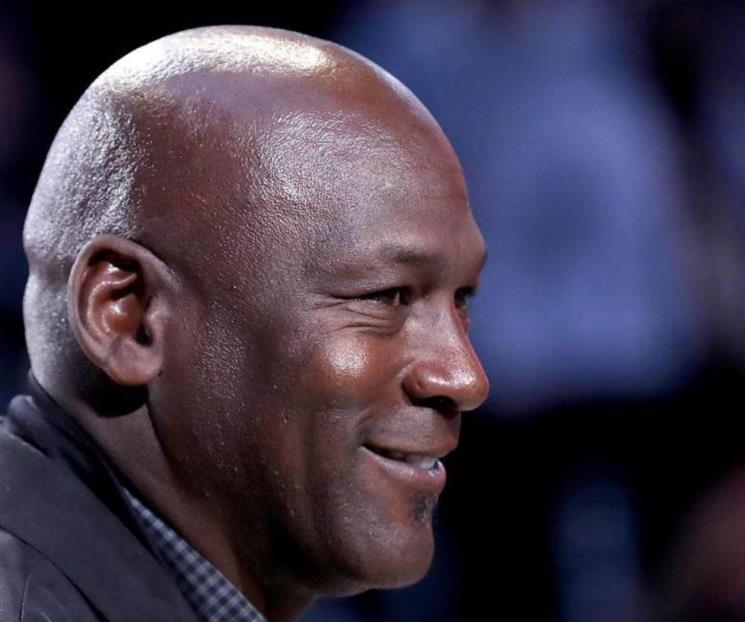 Michael Jordan vende a los Charlotte Hornets