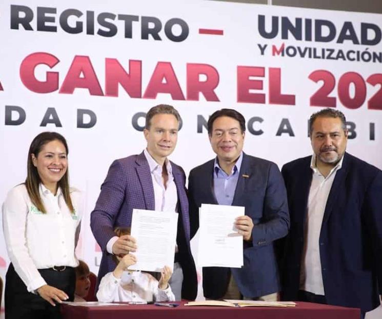 Manuel Velasco se registra para la candidatura de Morena