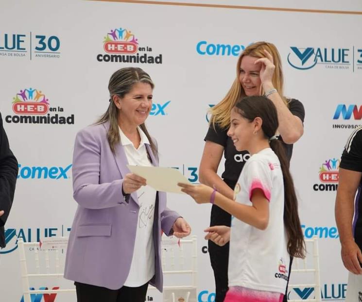 Termina primera clínica femenil de la Fundación Real Madrid