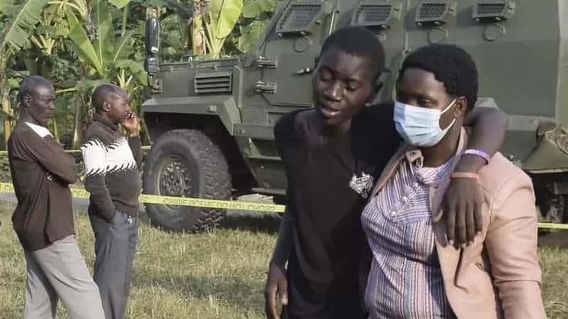 Ataque en escuela de Uganda deja 41 muertos