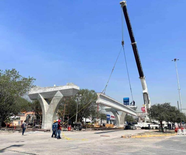Avanza construcción de Mega Puente en Santa Catarina