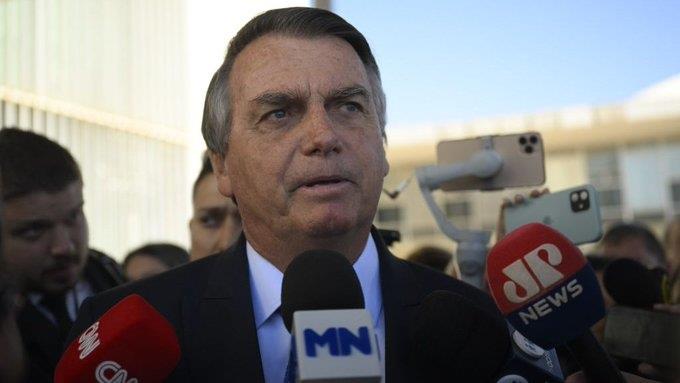Comienza juicio contra ex presidente Bolsonaro