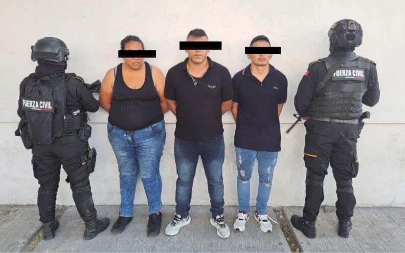 Dos hombres y una mujer generadores de violencia, fueron detenidos por elementos de Fuerza Civil cuando alteraban el orden público, en Cadereyta