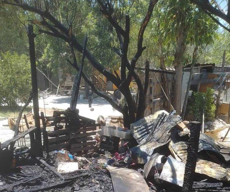 Se incendia tejabán en Monterrey, hay 2 personas intoxicadas