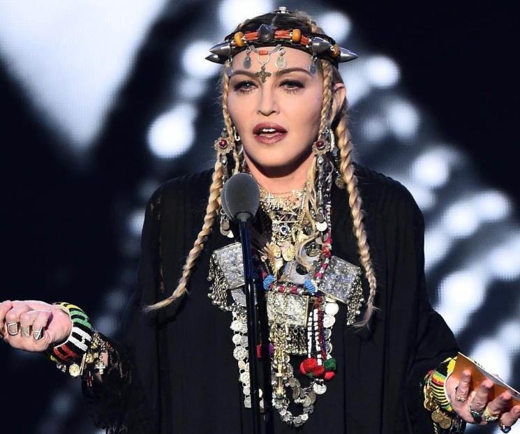 Hospitalizan a Madonna por infección bacteriana